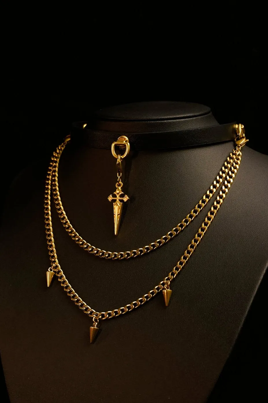 One Random Pendant