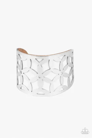 Paparazzi Accessories - Garden Fiesta - White Bracelet