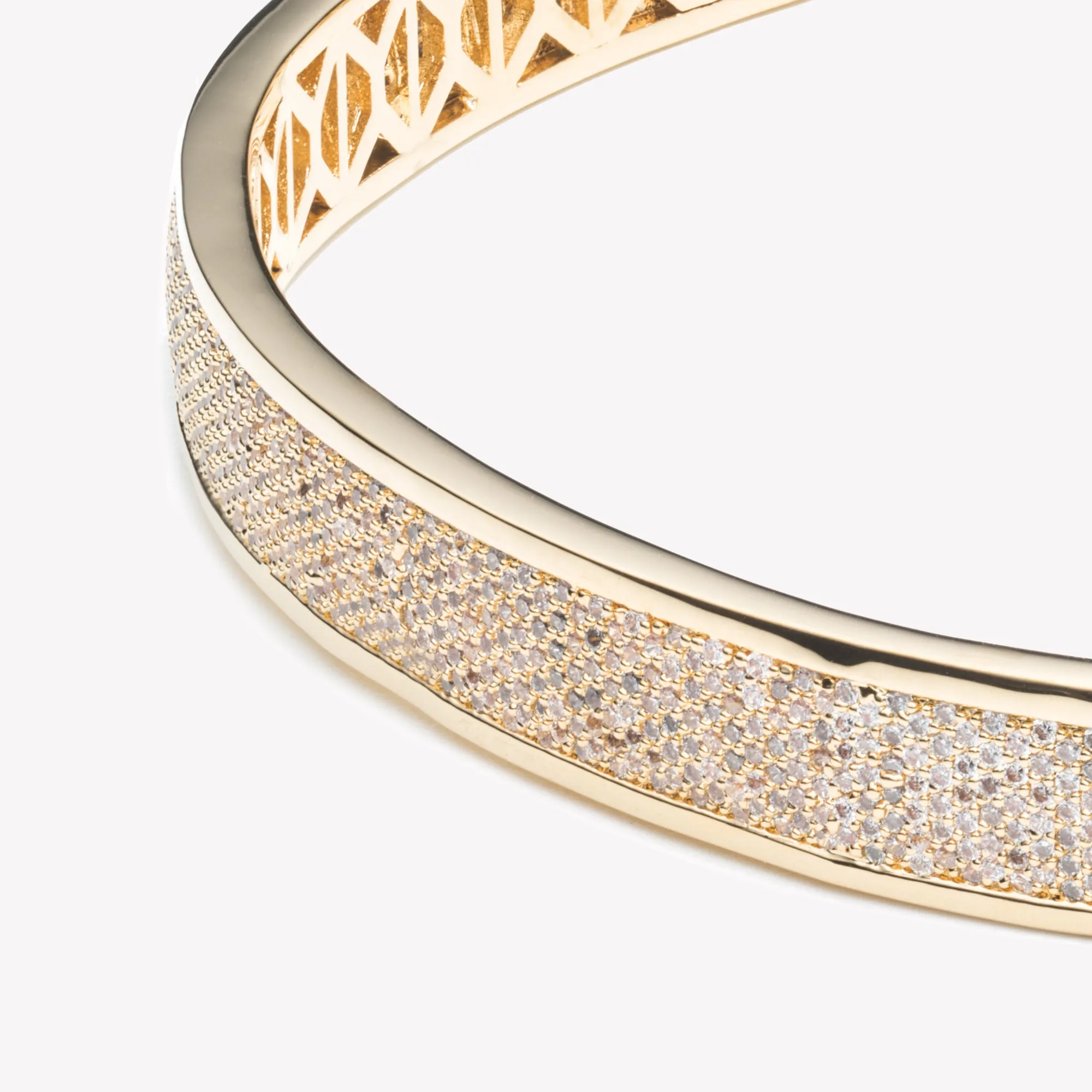 PAVÉ SAFETY CHAIN CHOKER