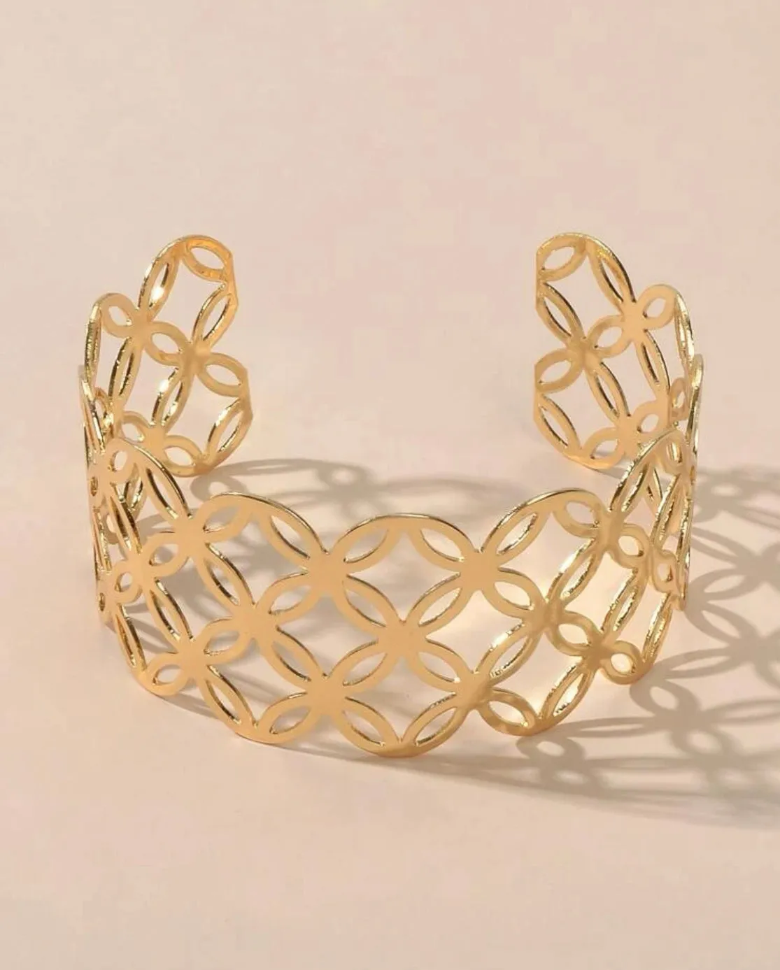 Retro Design Gold Cuff Bracelet