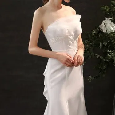Satin hand-beaded white wedding dress with waist
