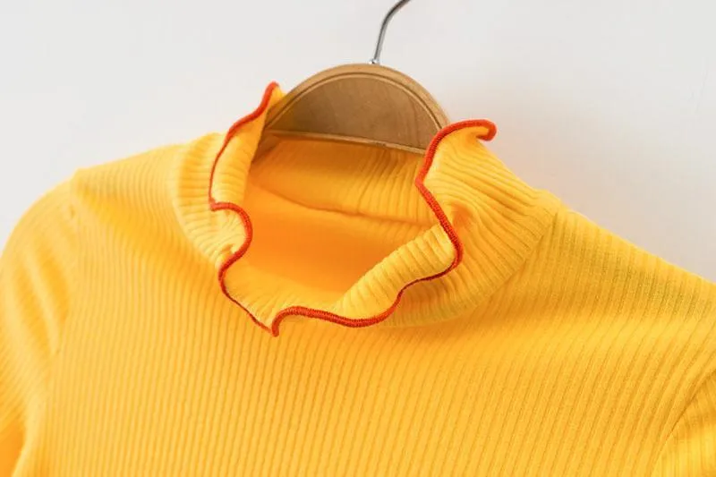 Scallops Turtleneck Crop T-Shirt