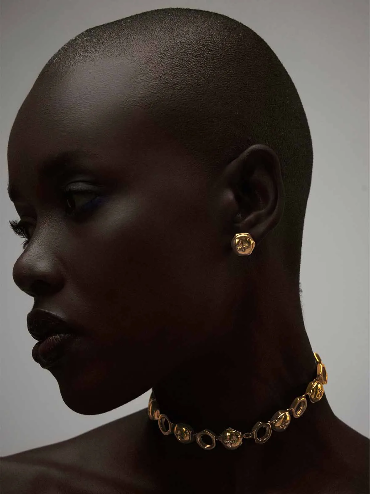 Screw Statement Choker