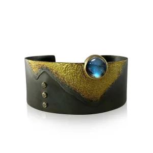Shadow Cuff