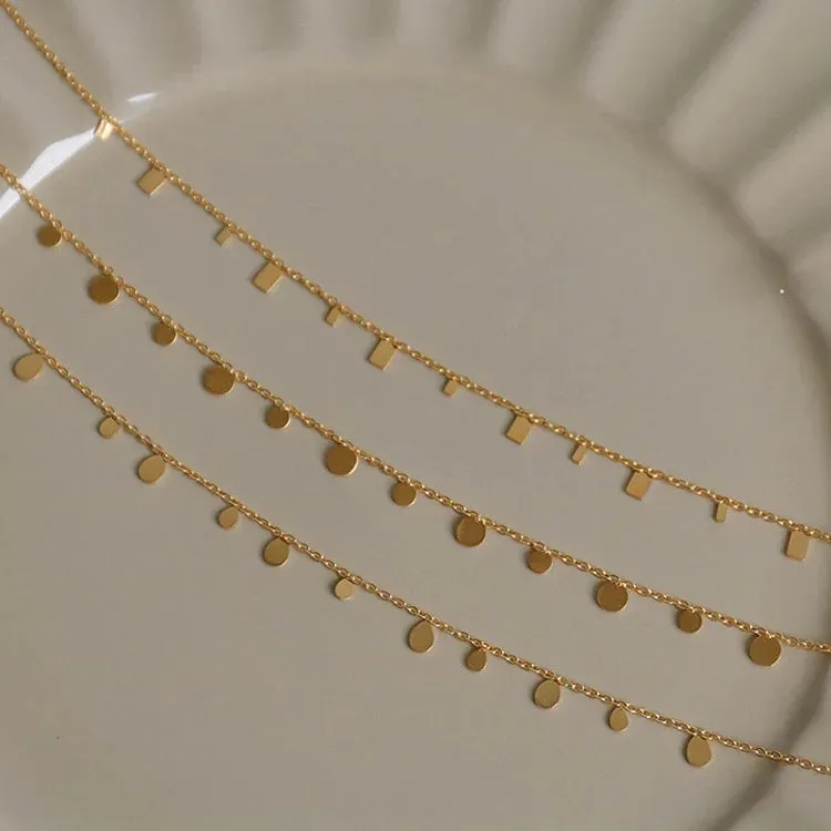 Shiny Chokers With Exquisite shapes