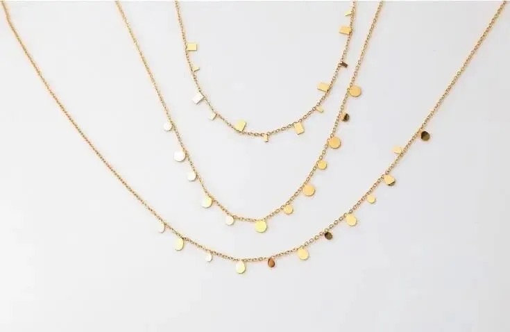 Shiny Chokers With Exquisite shapes
