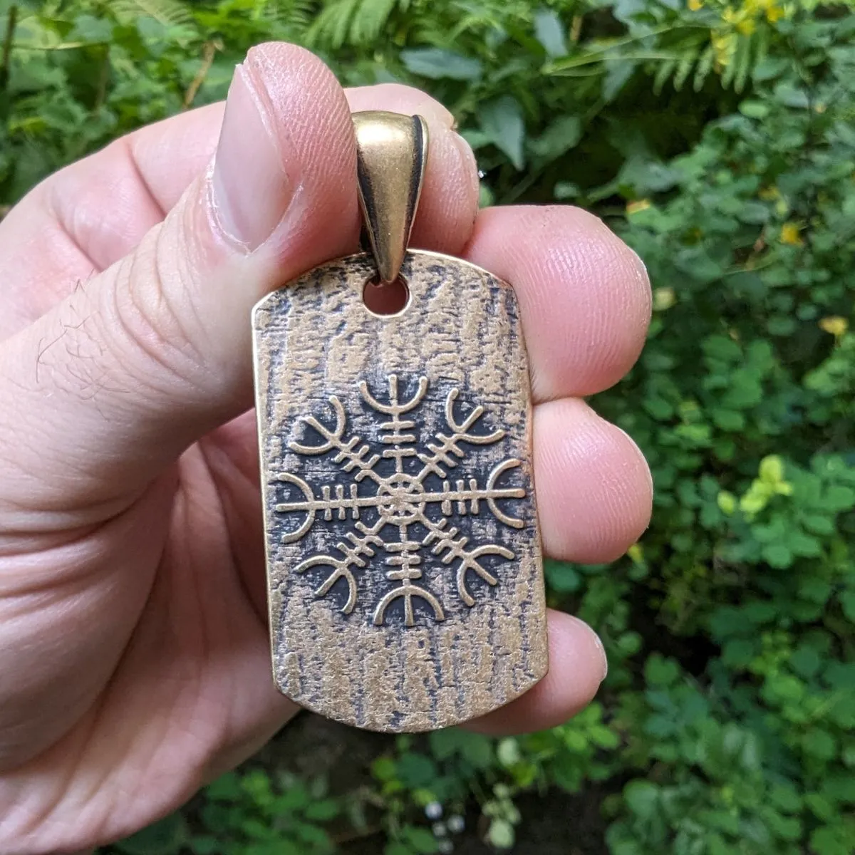 Sigurd and Fafnir Aegishjalmur bronze pendant