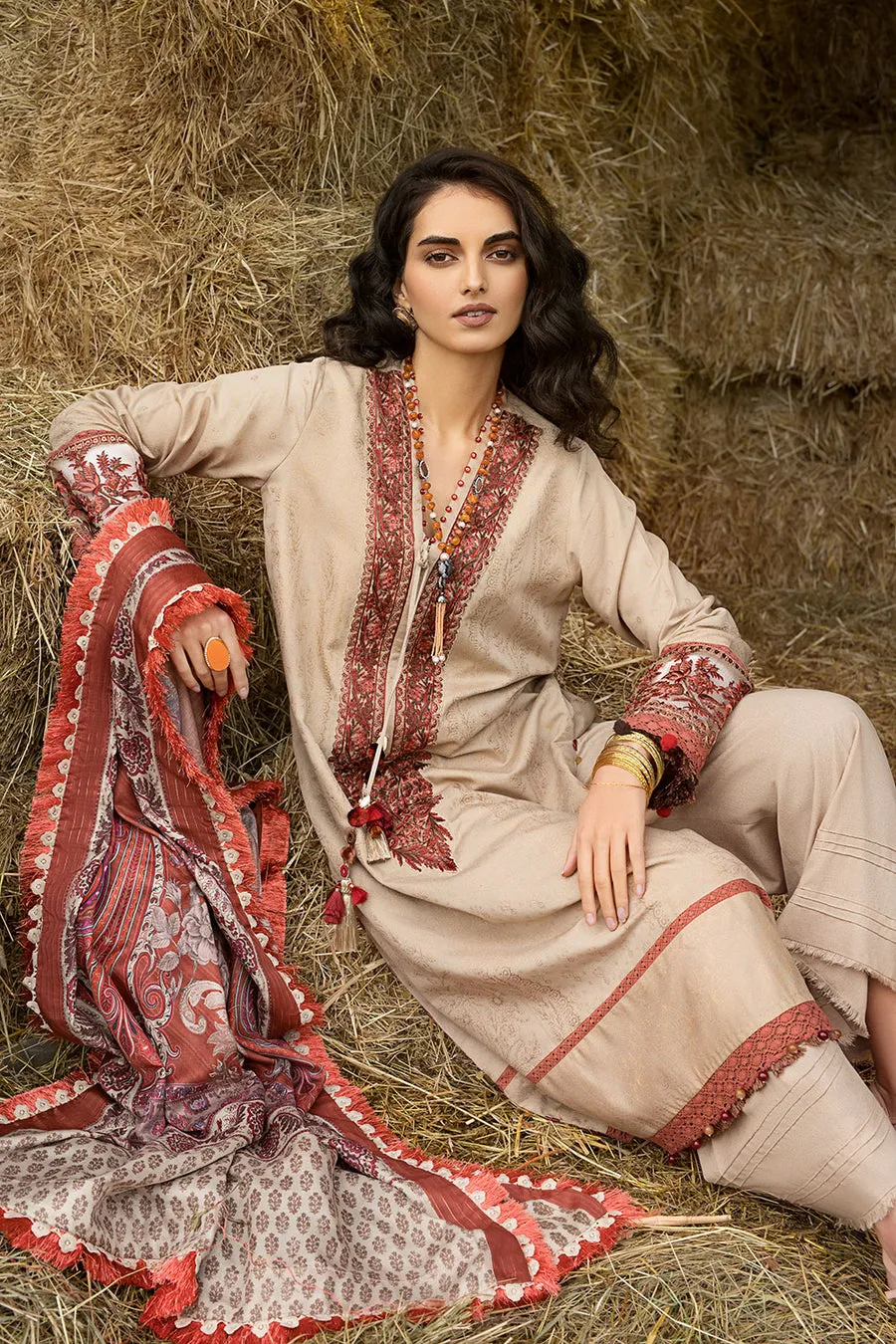 SOBIA NAZIR | AUTUMN/WINTER 2022 | AW22-10B