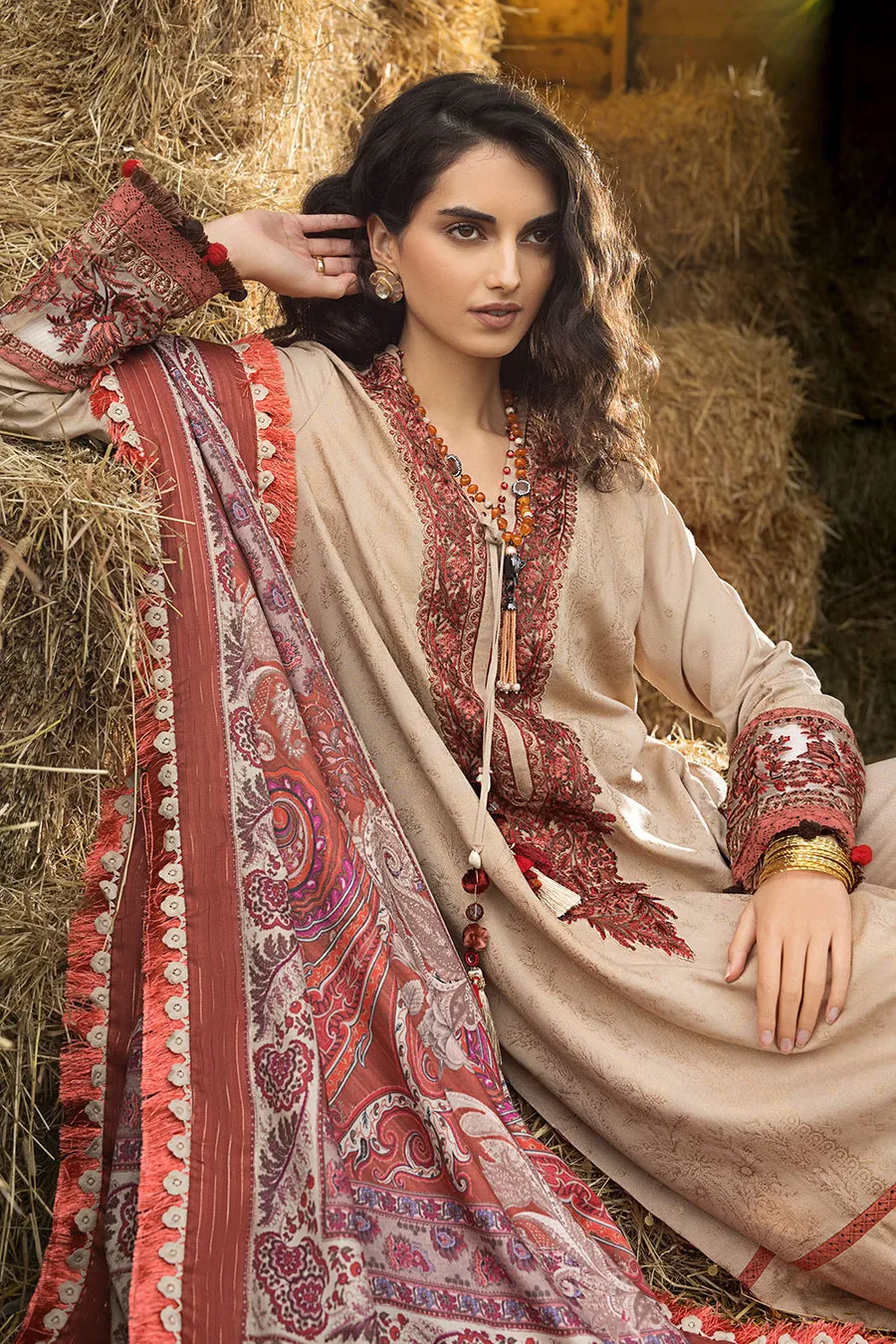 SOBIA NAZIR | AUTUMN/WINTER 2022 | AW22-10B
