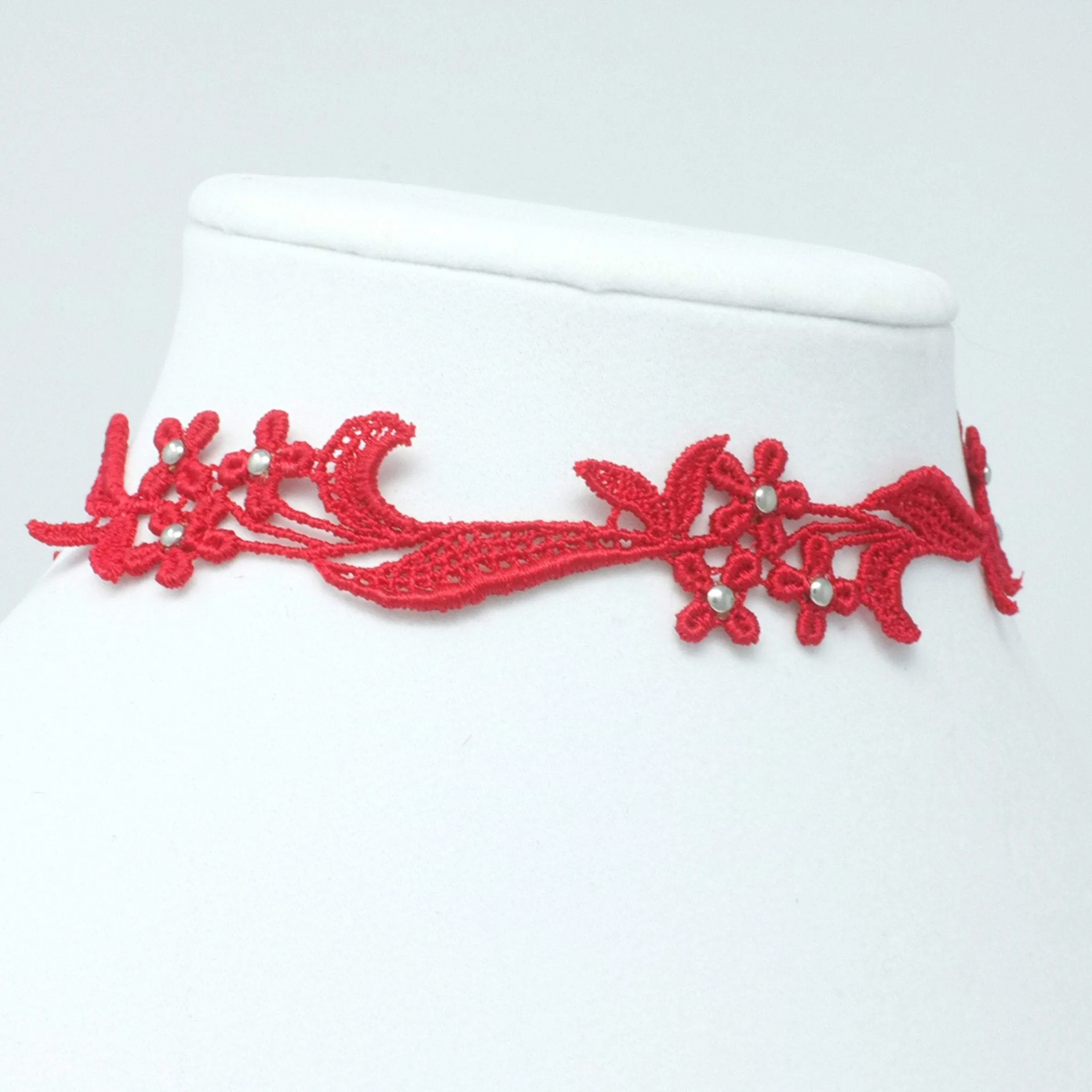 Sophia Floral Choker Necklace with Silver Beads
