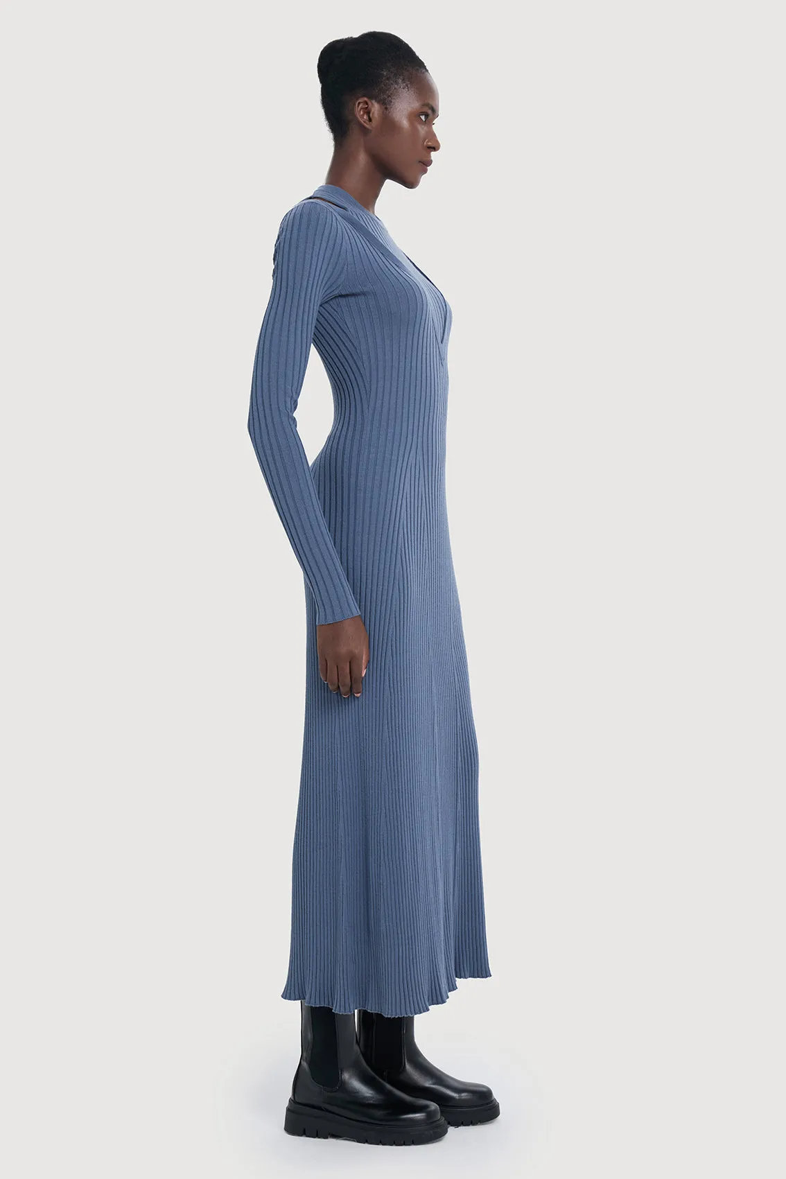Stylish Shoulder Cut-Out Knit Dress