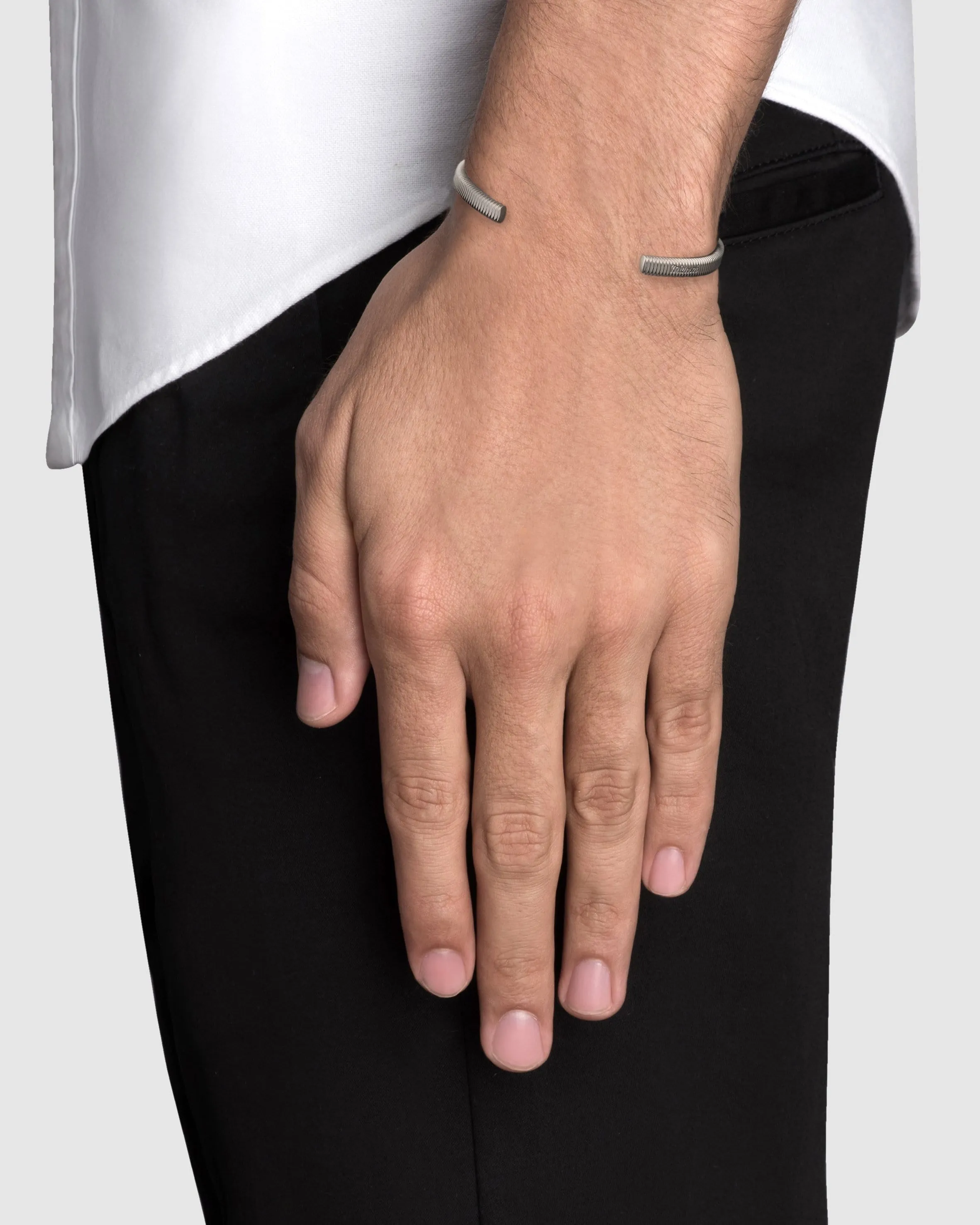 Thread Cuff, Matte Black