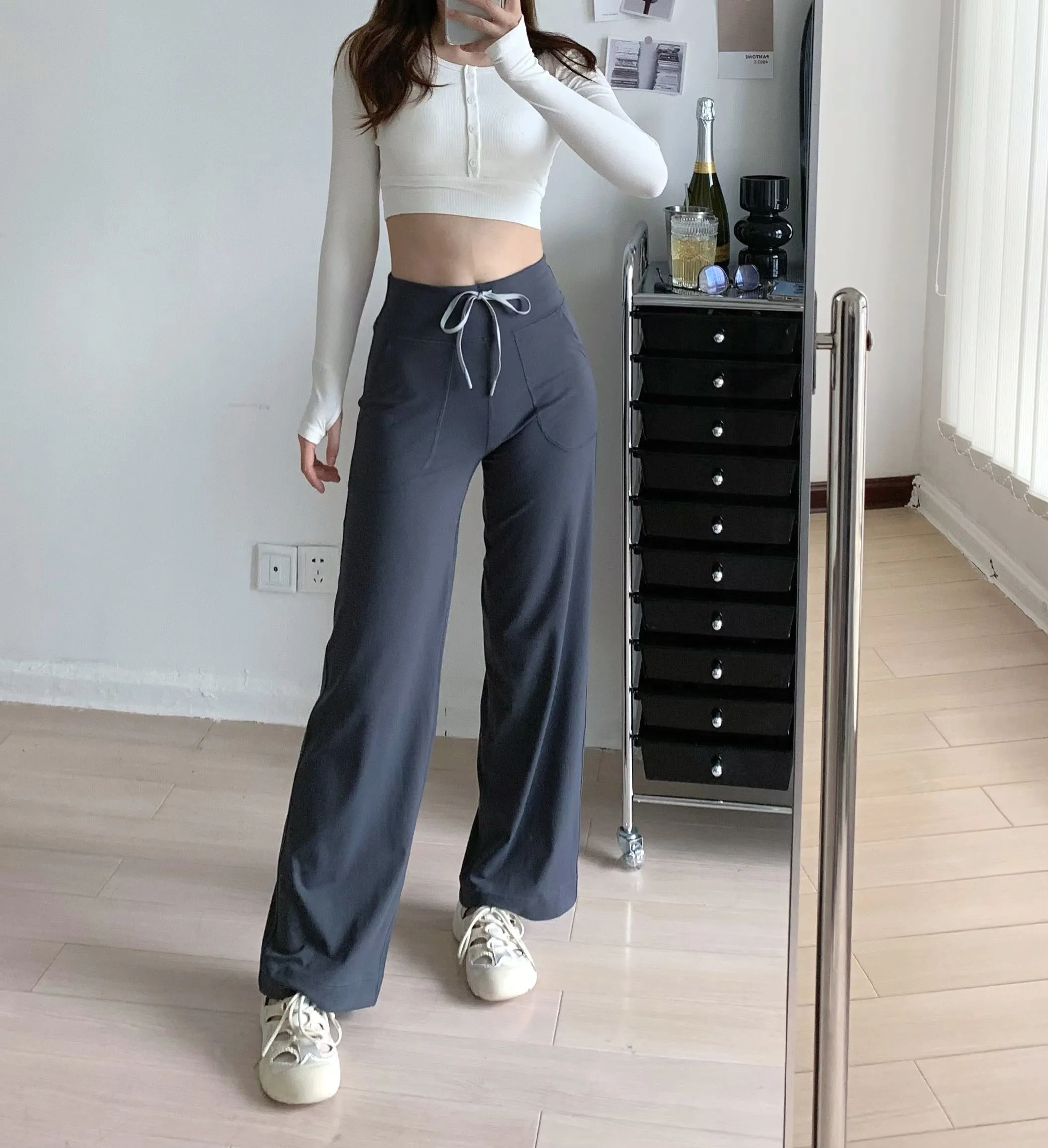 Throwback Still Series of Floor-Length Yoga Casual Sweatpants