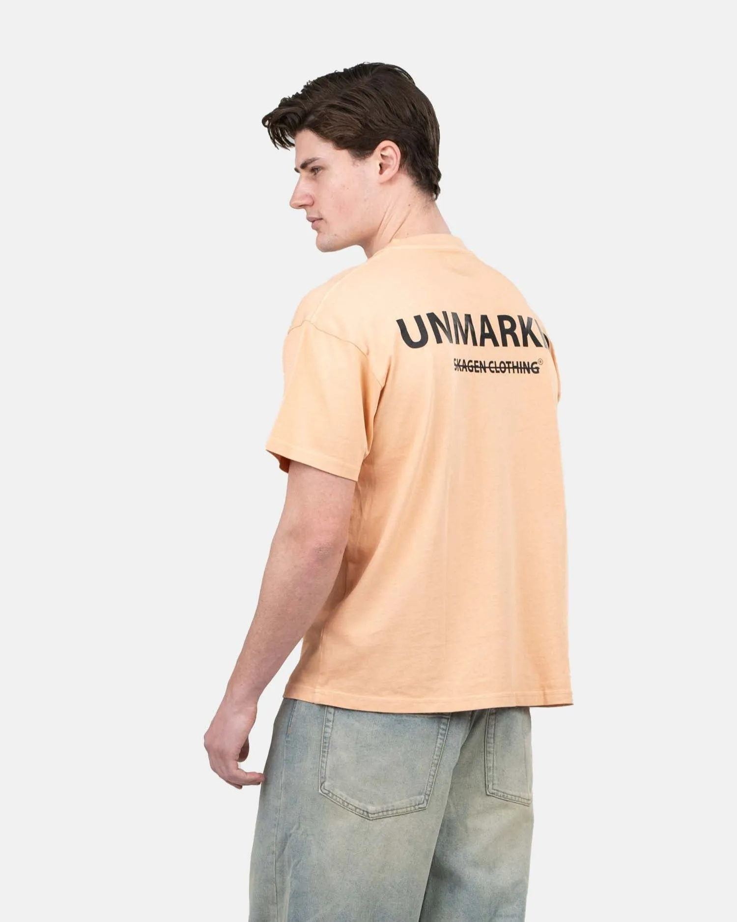 UNMARKED T-shirt Peach