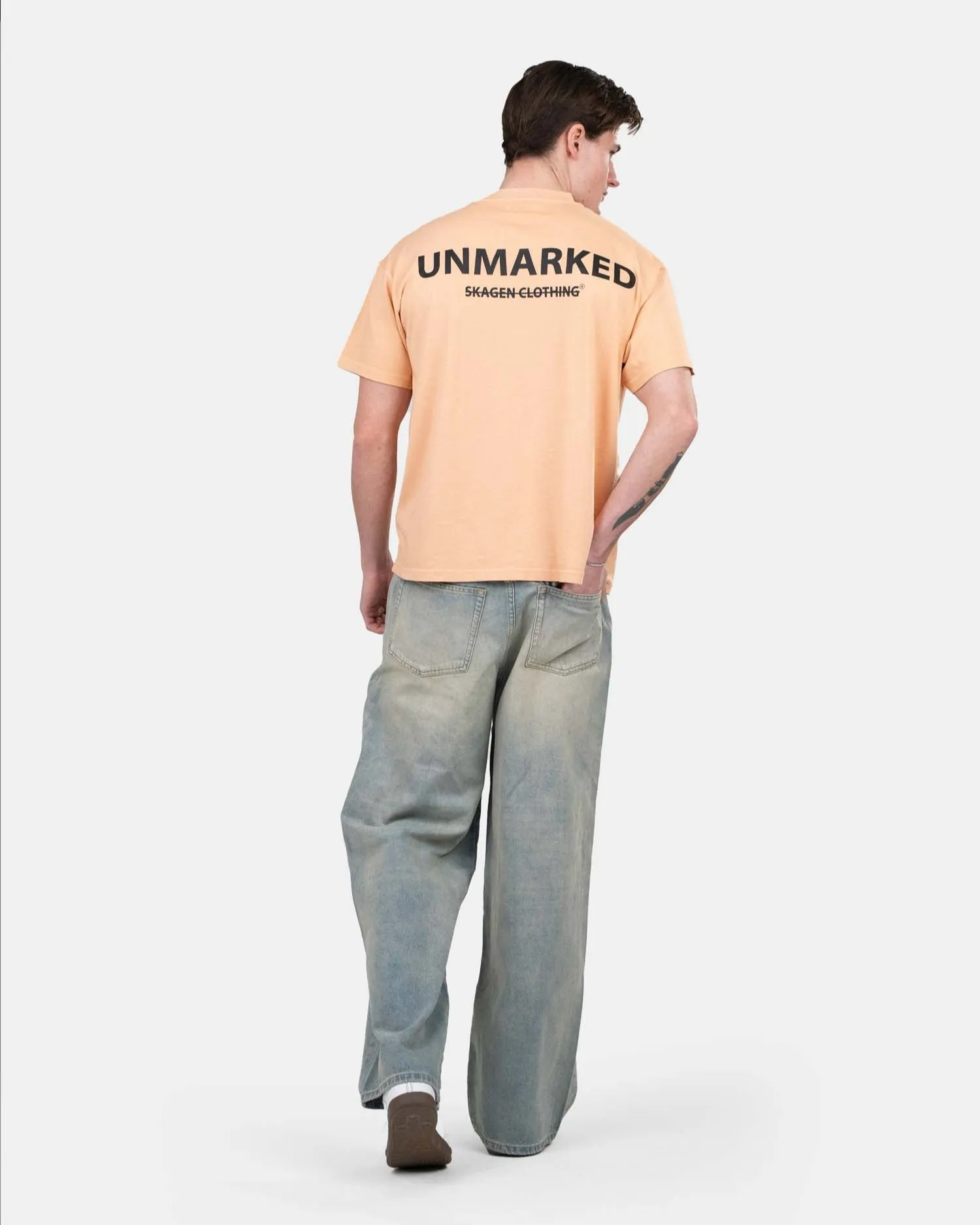 UNMARKED T-shirt Peach