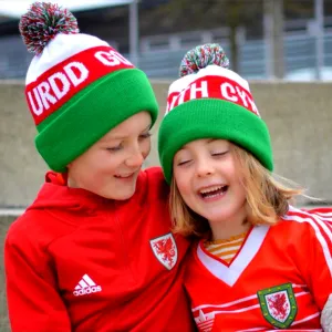 Urdd red white and green bobble hat