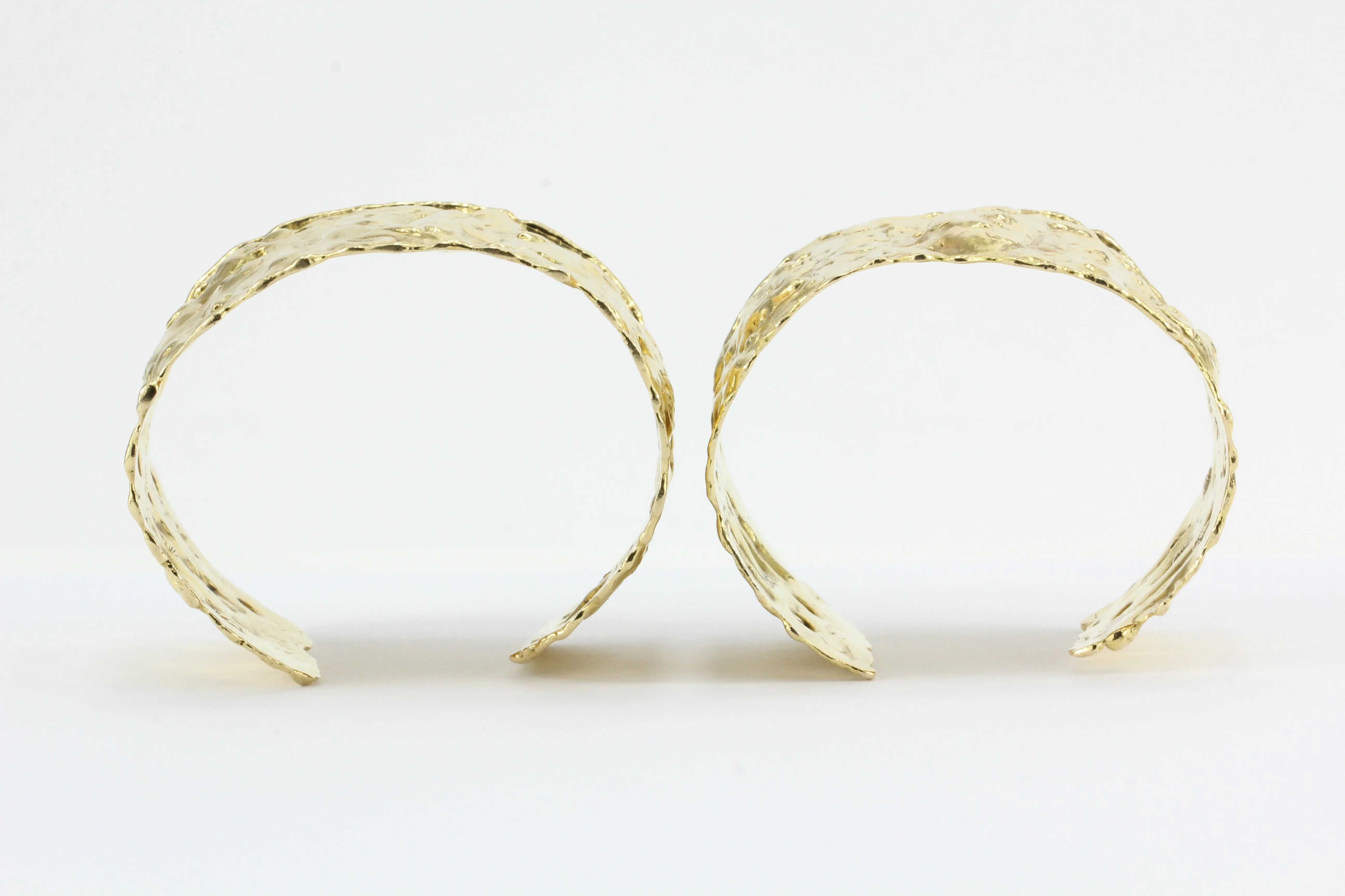 Van Cleef & Arpels 18K Gold Jackie-O Manchettes Cuff Bracelets Pair c.1970