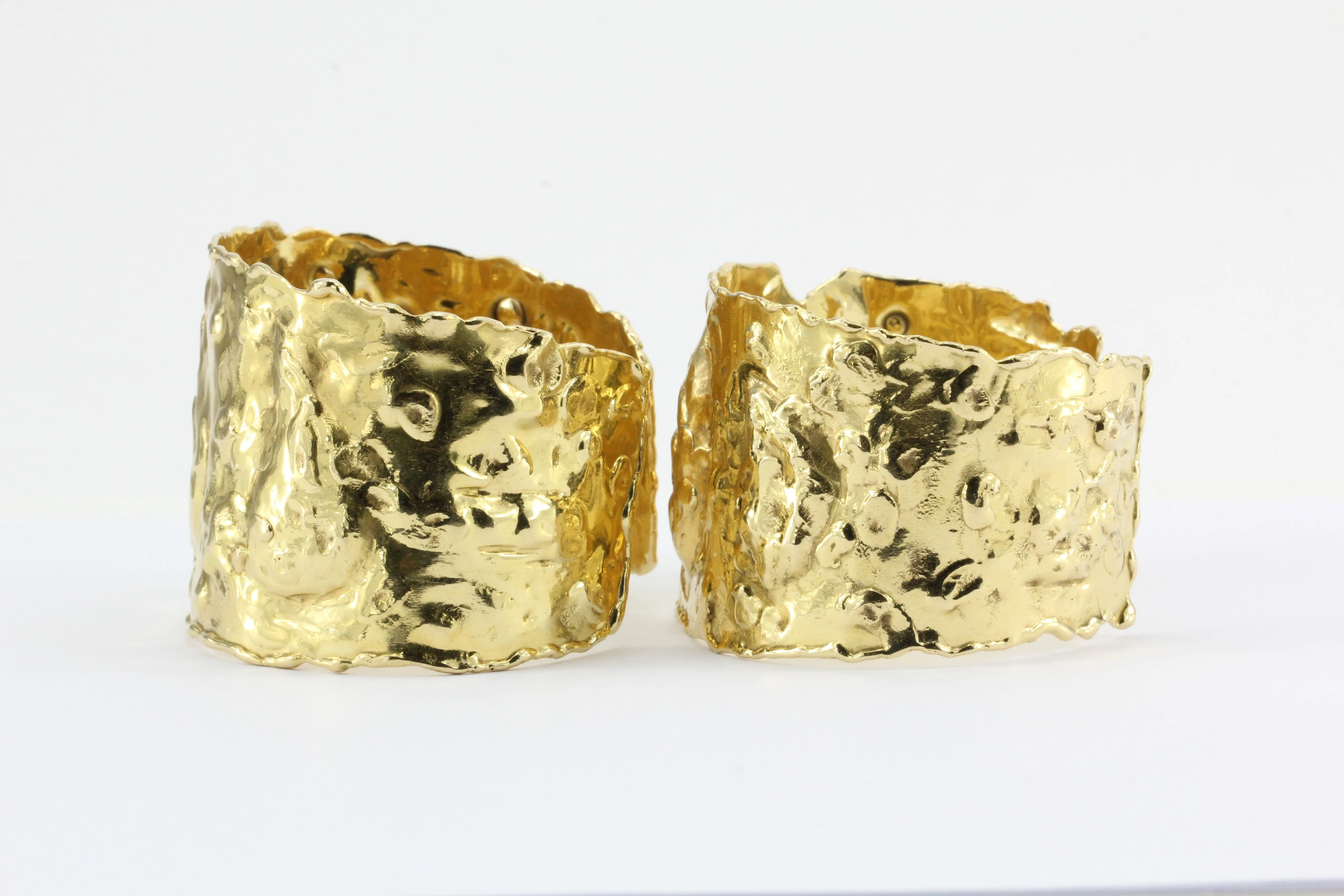 Van Cleef & Arpels 18K Gold Jackie-O Manchettes Cuff Bracelets Pair c.1970