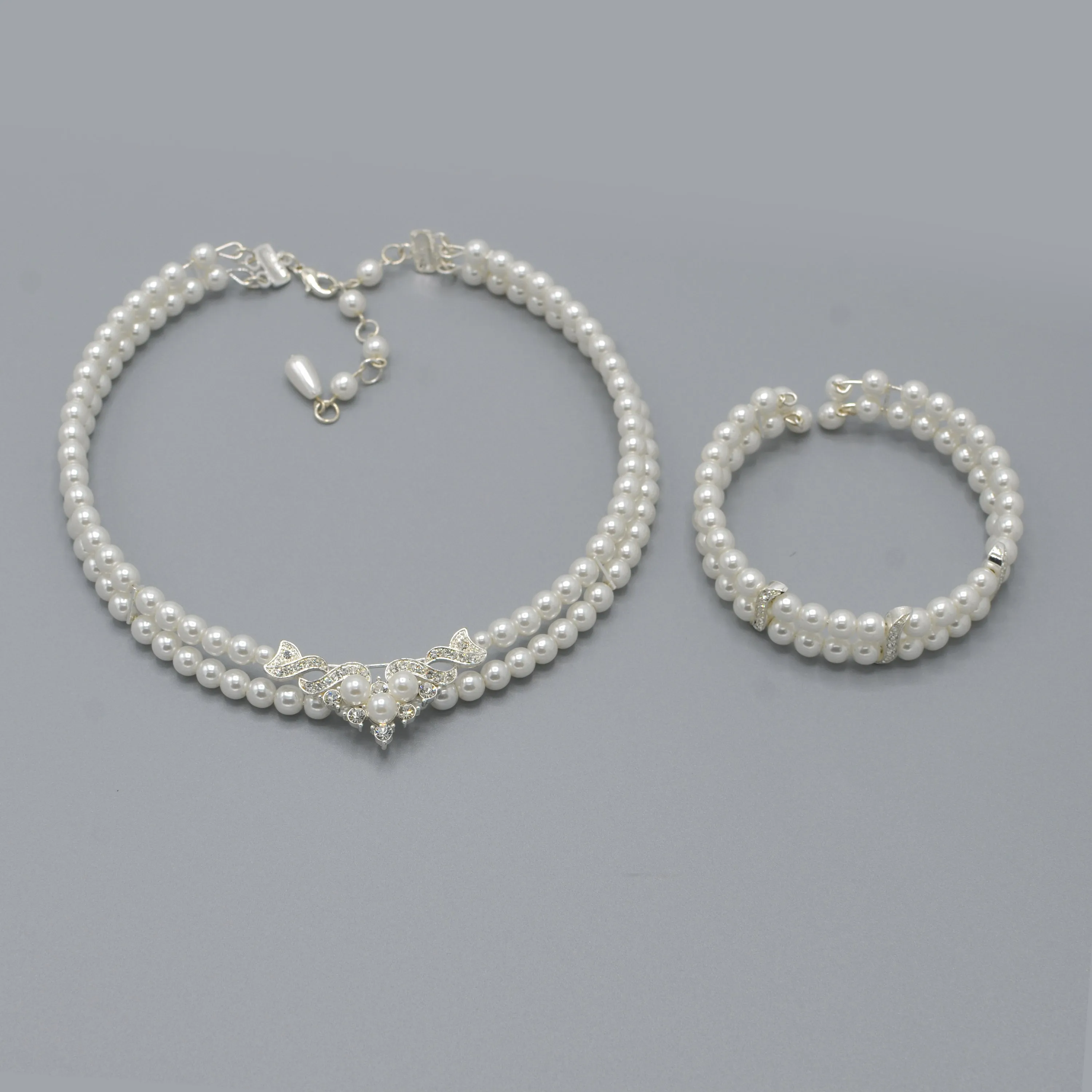 WHITE PEARL CRYSTAL CHOKER NECKLACE AND BRACELET SET #FW-SS22273NB05 (SHAB9)