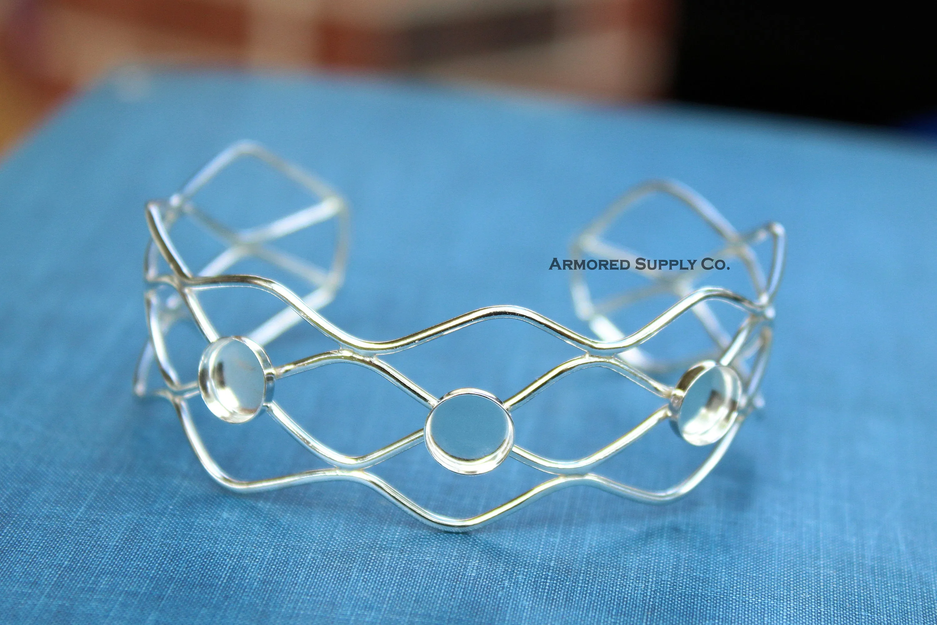 Wide Wave Round Bezel Cup Bracelet Cuff blank