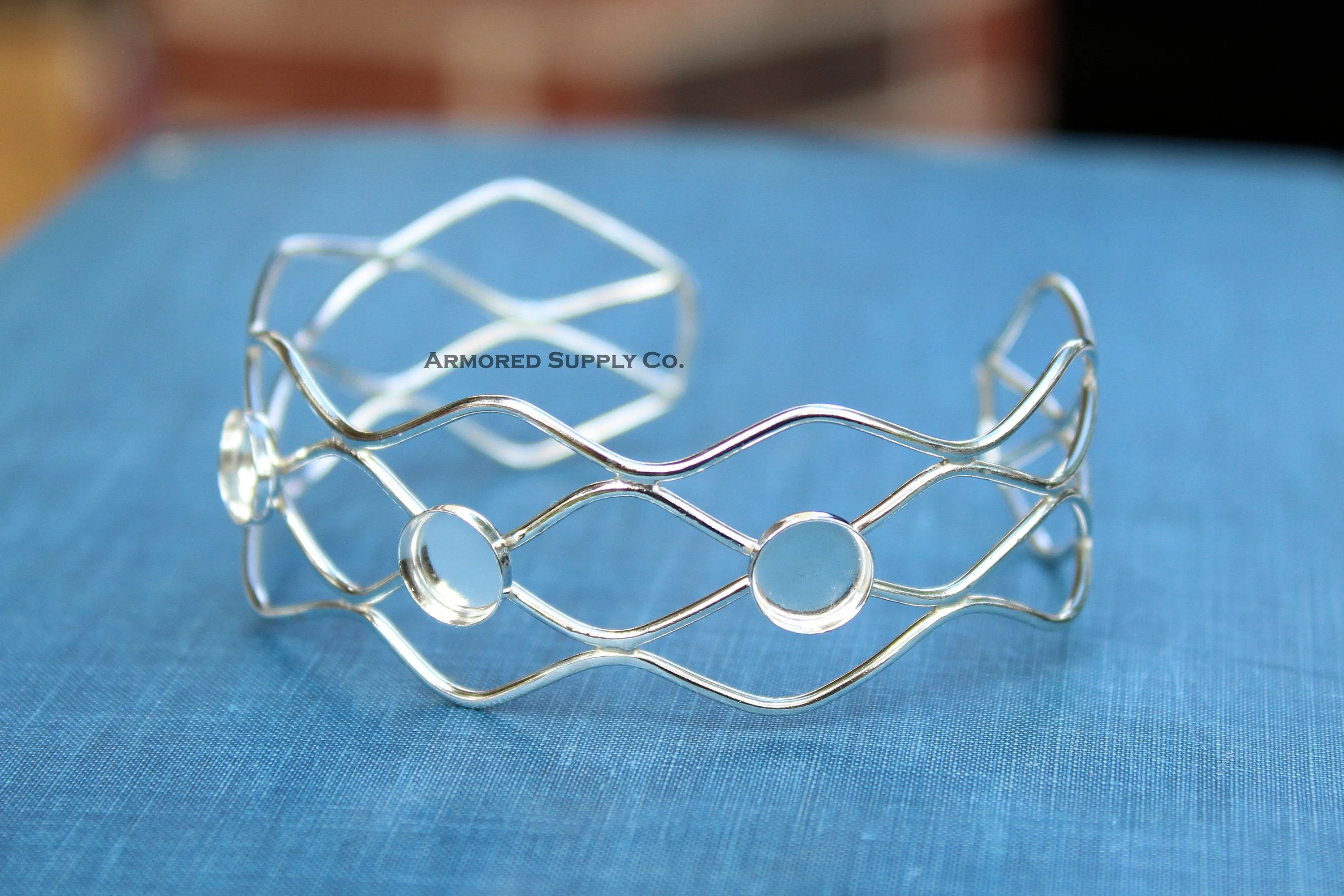 Wide Wave Round Bezel Cup Bracelet Cuff blank